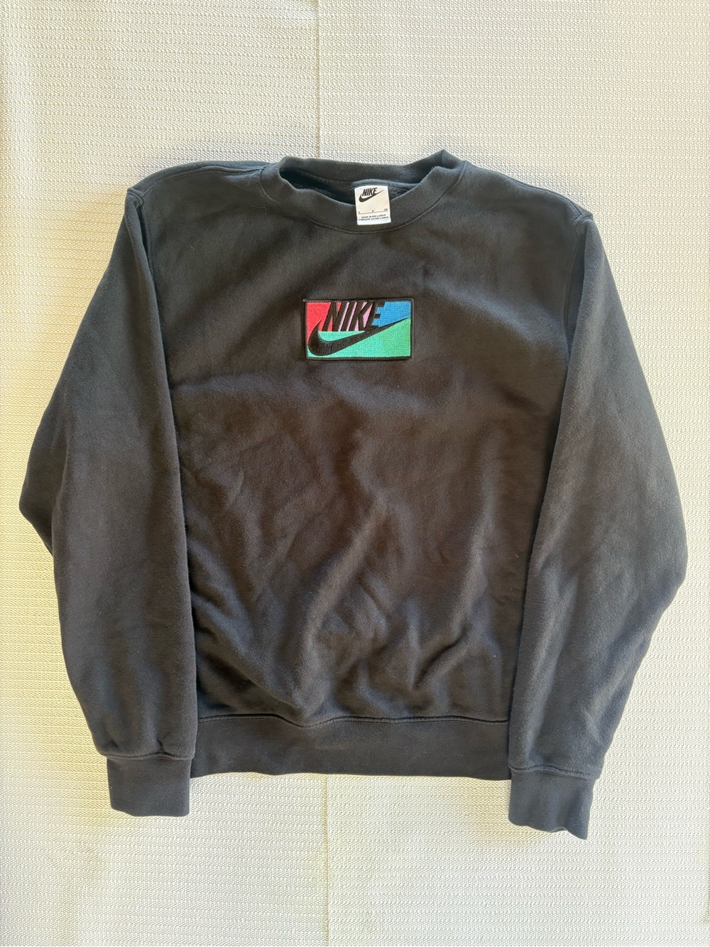 Nike Men's Retro Black Crewneck Sweatshirt with Colorblock Logo